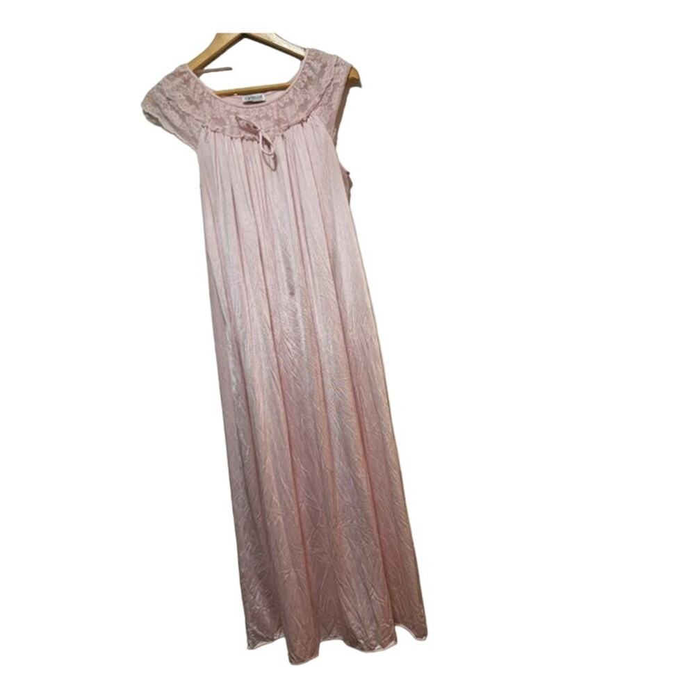 Vintage nightgown 60s Gilead nylon flowy lacy pink sz Medium sheer - Picture 2 of 7